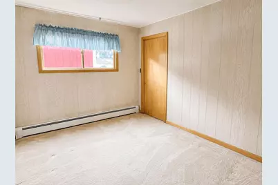 107 Strafford Street, Berlin, NH 03570 - Photo 14