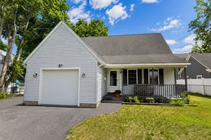 27 Clinton St, Concord, NH 03301 - Photo 2