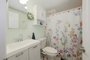 379 Huse Rd, Manchester, NH 03103 - Photo 14