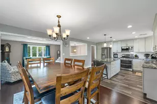 16 Sanders Rd, Hudson, NH 03051 - Photo 22