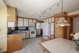 36 Alsace St, Manchester, NH 03102 - Photo 14