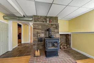218 Brookside Dr, Hartford, VT 05001 - Photo 28
