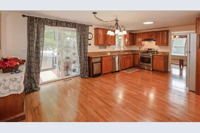 13 Jump Lane, Hudson, NH 03051 - Photo 10