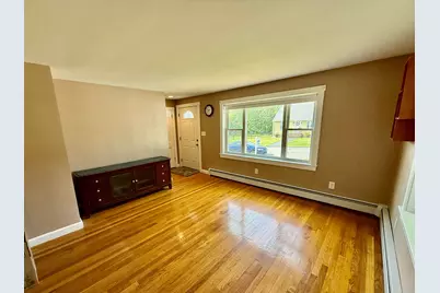 10 Vandette Avenue, Dracut, MA 01826 - Photo 6
