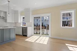 136 Locust St, Dover, NH 03820 - Photo 12