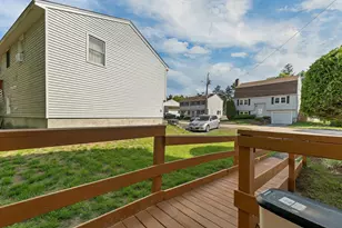 9 Mahogany Dr, Nashua, NH 03062 - Photo 8