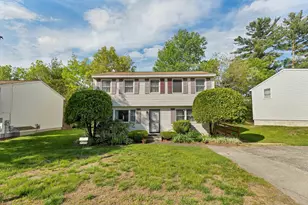 9 Mahogany Dr, Nashua, NH 03062 - Photo 1