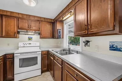 17 Willey Street, Rochester, NH 03867 - Photo 6
