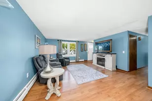 17 Willey St, Rochester, NH 03867 - Photo 4