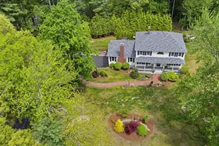 4 Hunters Rd, Bedford, NH 03110 - Photo 2