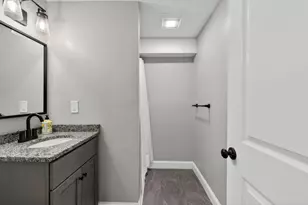 29 Skyview Ln, Laconia, NH 03246 - Photo 40