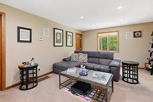 8 Seasons Ln, Londonderry, NH 03053 - Photo 22