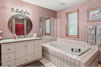 8 Seasons Lane, Londonderry, NH 03053 - Photo 32