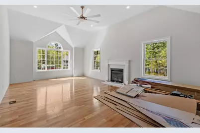 22 Benoit Avenue, Pelham, NH 03076 - Photo 8