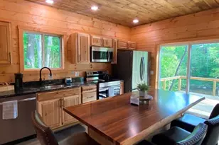 196 Washington St, Littleton, NH 03561 - Photo 1