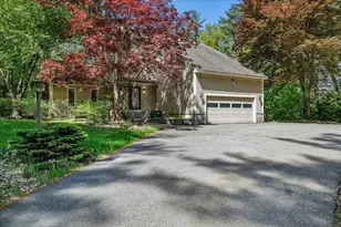 5 Cobblestone Pl, Merrimack, NH 03054 - Photo 2