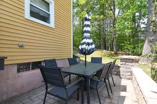 11 Beaujolais Dr, Nashua, NH 03062 - Photo 6