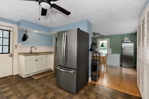 160 S Main St, Franklin, NH 03235 - Photo 12