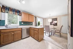 16 Salisbury Rd, Nashua, NH 03064 - Photo 14