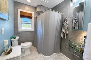 576 Hillside Ave, Berlin, NH 03570 - Photo 10
