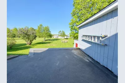576 Hillside Avenue, Berlin, NH 03570 - Photo 4