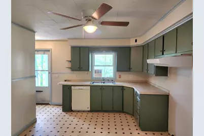 510 Willard Street, Berlin, NH 03570 - Photo 6