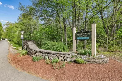 20 Olde Country Village #Unit 20, Londonderry, NH 03053 - Photo 2