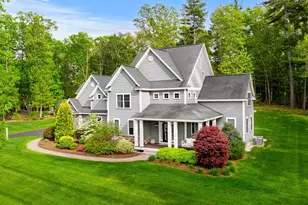 10 Lilac Ct, Bedford, NH 03110 - Photo 2