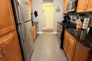 1 Louisburg Square, Nashua, NH 03060 - Photo 4