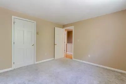 206 Hampstead Road, Derry, NH 03038 - Photo 18