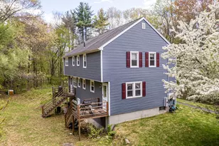 206 Hampstead Rd, Derry, NH 03038 - Photo 6