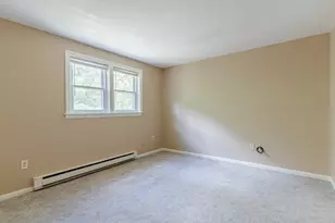 206 Hampstead Rd, Derry, NH 03038 - Photo 22