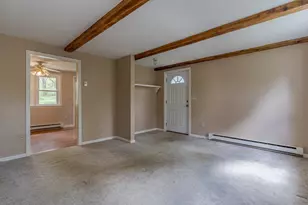 206 Hampstead Rd, Derry, NH 03038 - Photo 14