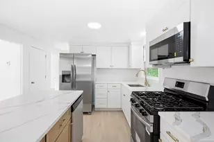 34 Hollings Dr, Webster, NH 03303 - Photo 12