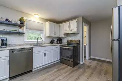 8 Midridge Circle, Londonderry, NH 03053 - Photo 10
