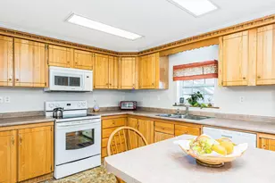 27 Watercress Dr, Rochester, NH 03868 - Photo 6