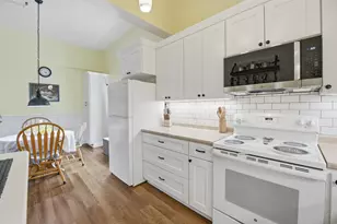 15 Mount Saint Mary&apos S Way, Hooksett, NH 03106 - Photo 8