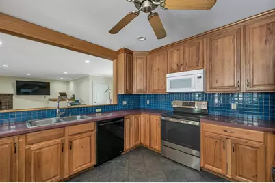 15 Adams Avenue, Seabrook, NH 03874 - Photo 2