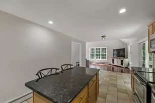 10 Edwin Ln, Newmarket, NH 03857 - Photo 4
