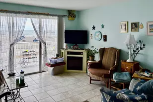 933 Ocean Blvd, Hampton, NH 03842 - Photo 2