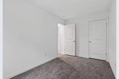11 Hill Street, Hillsboro, NH 03244 - Photo 30