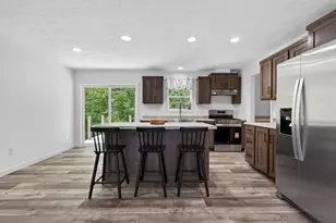 11 Hill St, Hillsboro, NH 03244 - Photo 12
