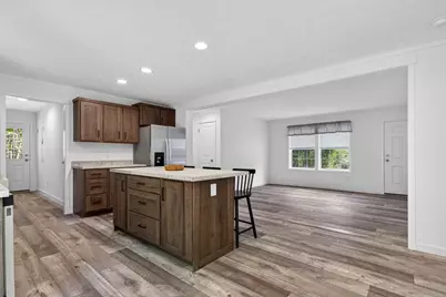 11 Hill Street, Hillsboro, NH 03244 - Photo 10