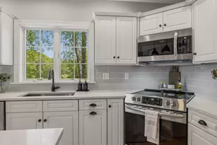 21 Willowbrook Ave, Greenland, NH 03840 - Photo 12
