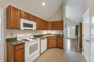 28 Autumn Ln, Gilford, NH 03249 - Photo 10