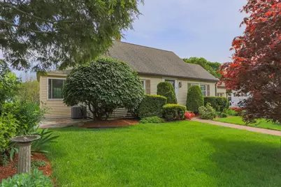 39 Dearborn Avenue, Hampton, NH 03842 - Photo 2