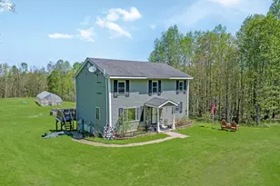 252 Moose Mountain Dr, Stewartstown, NH 03576 - Photo 2