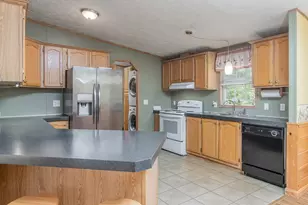 12 Mountain View Rd, Deerfield, NH 03037 - Photo 10