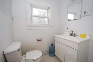 197 Chester St, Chester, NH 03036 - Photo 36