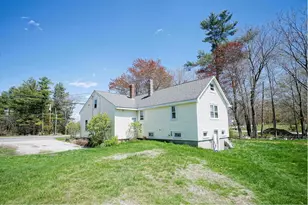 197 Chester St, Chester, NH 03036 - Photo 8